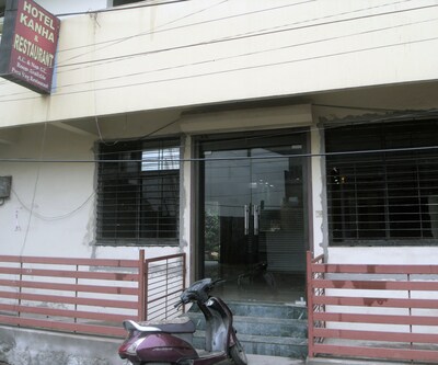 Kanha Hotel & Restaurant